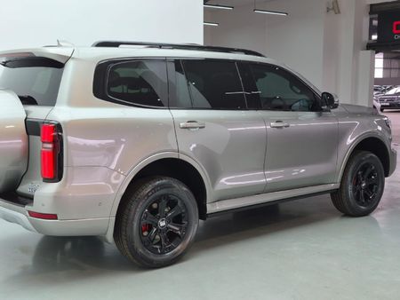 2026-GWM-Tank-500-20T-Ultra-Luxury-Hybrid-4x4-Auto_3