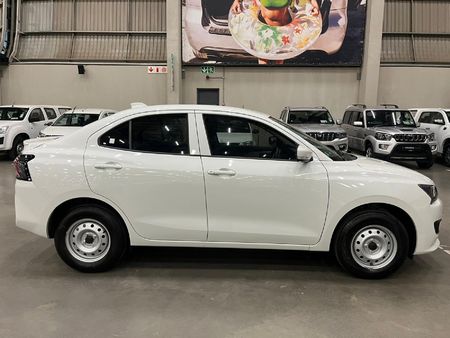 2026-Suzuki-Dzire-12-GA_7