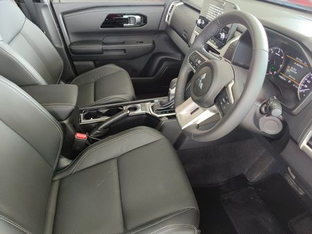 2026-Mitsubishi-Triton-24-Di-DC-Xtreme-Double-Cab-4-x-2-Auto_8
