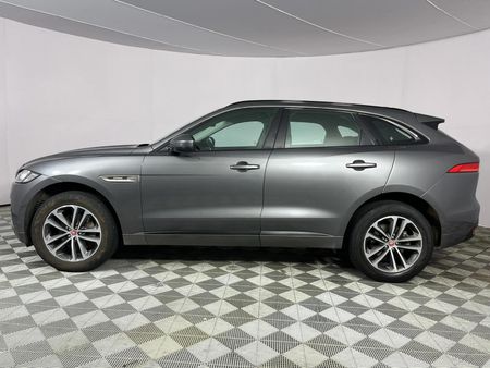 2017-Jaguar-F-Pace-20Di4-AWD-R-Sport_17