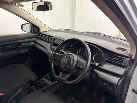 2026-Suzuki-Ertiga-15-GA_19