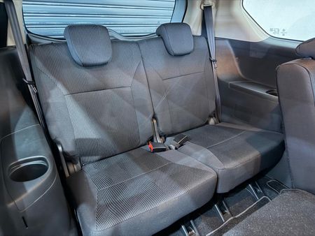2026-Suzuki-Ertiga-15-GA_24