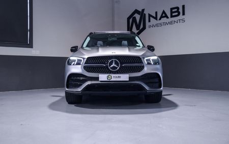 2019-Mercedes-Benz-GLE-400d-4Matic_3