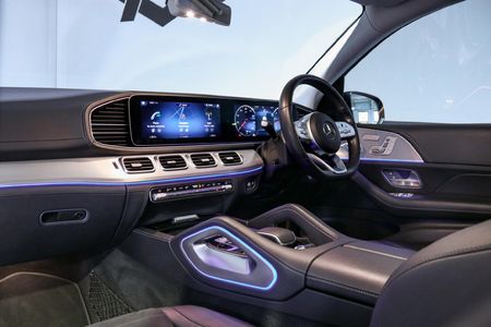 2019-Mercedes-Benz-GLE-400d-4Matic_7