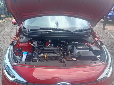 2017-Hyundai-i20-14-Motion-Auto_10