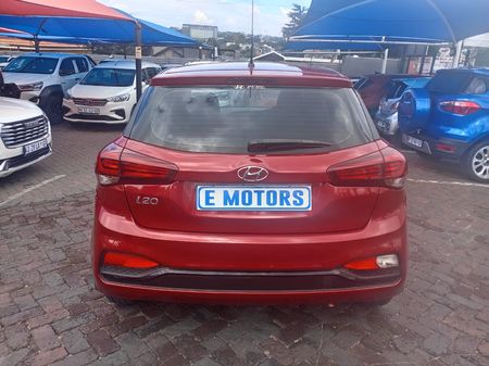 2017-Hyundai-i20-14-Motion-Auto_13