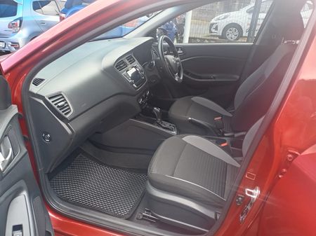 2017-Hyundai-i20-14-Motion-Auto_6