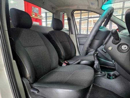 2022-Nissan-NP200-16-AC-Safety-Pack_10