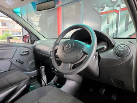 2022-Nissan-NP200-16-AC-Safety-Pack_12