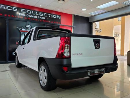 2022-Nissan-NP200-16-AC-Safety-Pack_6