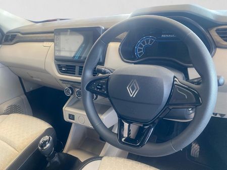 2026-Renault-Triber-10-Techno_13