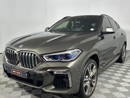 2021-BMW-X6-M50i_0