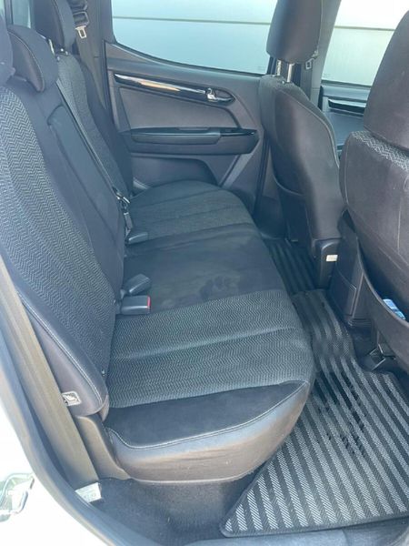 2021-Isuzu-D-Max-300-LX-Auto-Double-Cab_9