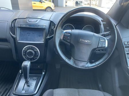 2021-Isuzu-D-Max-300-LX-Auto-Double-Cab_12