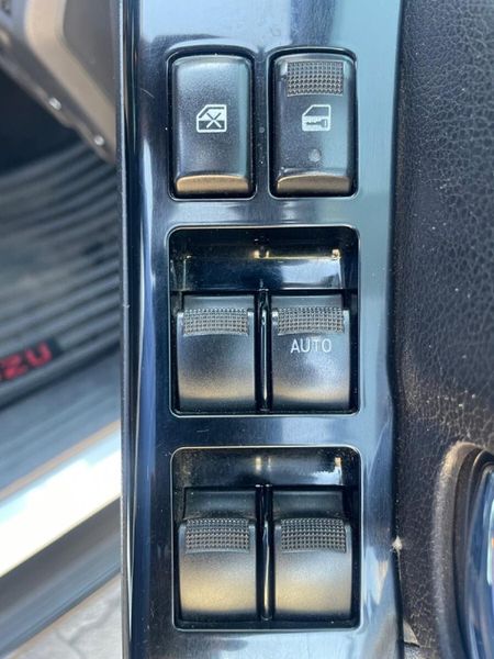 2021-Isuzu-D-Max-300-LX-Auto-Double-Cab_19