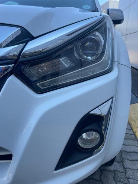 2021-Isuzu-D-Max-300-LX-Auto-Double-Cab_8