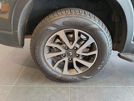2025-Mahindra-Scorpio-N-22D-4X4-Auto-Z8l_10