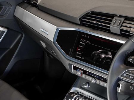 2025-Audi-Q3-35TDI-S-Tronic_8