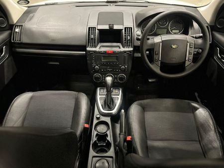 2010-Land-Rover-Freelander-II-22-TD4-E-S_9