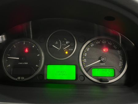 2010-Land-Rover-Freelander-II-22-TD4-E-S_10