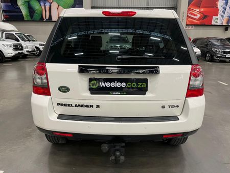 2010-Land-Rover-Freelander-II-22-TD4-E-S_3