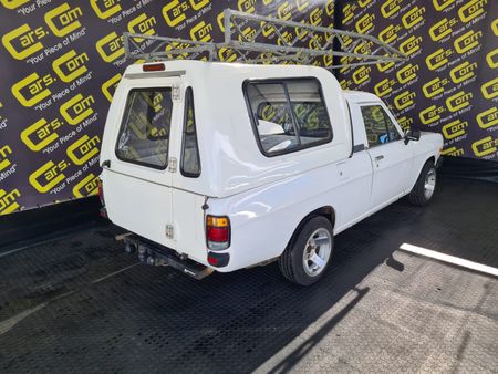 2006-Nissan-1400-5-spd_8