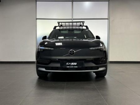 2026-Volvo-EX30-Cross-Country_2