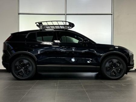 2026-Volvo-EX30-Cross-Country_8