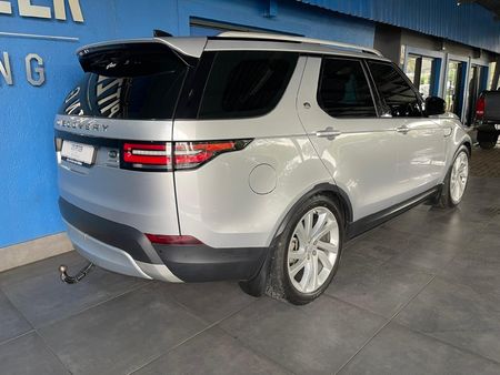 2019-Land-Rover-Discovery-30-TD6-HSE_9