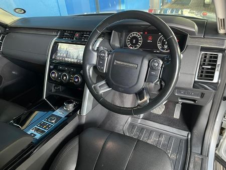 2019-Land-Rover-Discovery-30-TD6-HSE_3