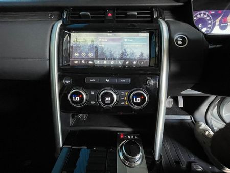 2019-Land-Rover-Discovery-30-TD6-HSE_5