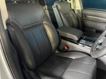 2019-Land-Rover-Discovery-30-TD6-HSE_6