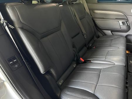 2019-Land-Rover-Discovery-30-TD6-HSE_7