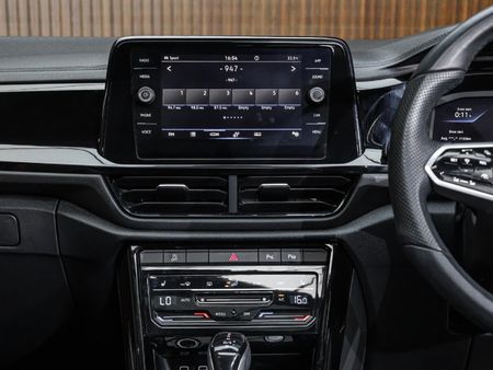 2023-Volkswagen-T-Roc-20-TSI-4M-R-Line-Auto_20