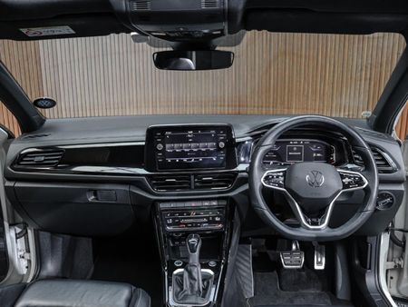 2023-Volkswagen-T-Roc-20-TSI-4M-R-Line-Auto_21