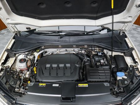 2023-Volkswagen-T-Roc-20-TSI-4M-R-Line-Auto_7