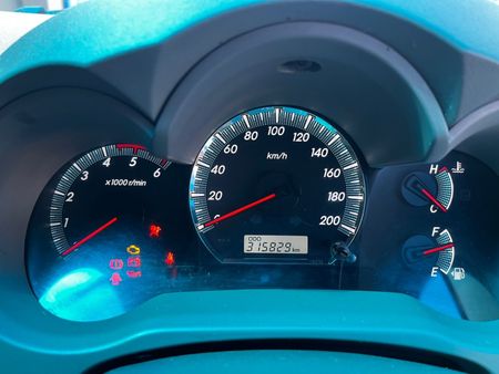 2013-Toyota-Fortuner-30-D-4D-4x4_14