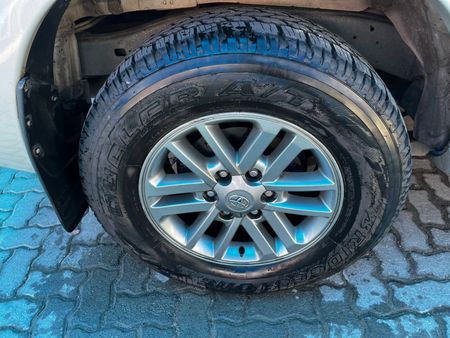 2013-Toyota-Fortuner-30-D-4D-4x4_8