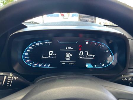 2023-Hyundai-i20-12-Motion_11