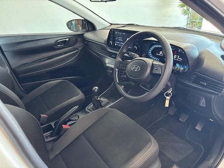 2023-Hyundai-i20-12-Motion_6