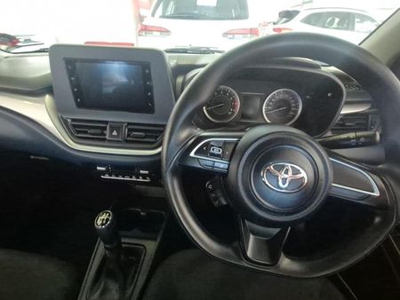2025-Toyota-Starlet-15-XI_17