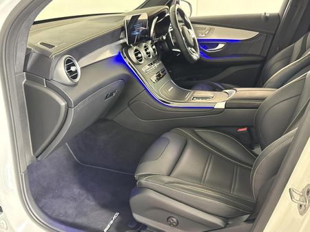 2022-Mercedes-AMG-GLC-63-S-AMG-Coupe-4Matic_8