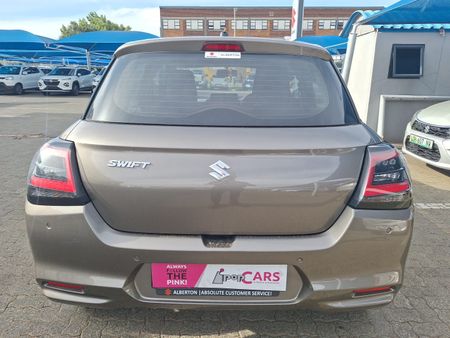 2026-Suzuki-Swift-12-GL_5
