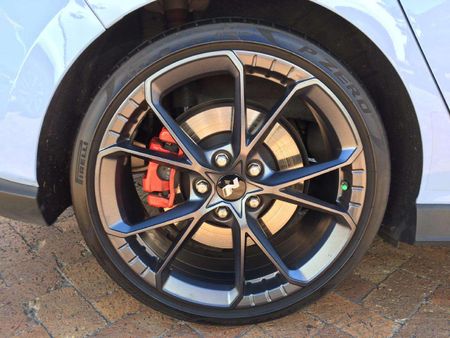 2023-Hyundai-i30-N-20-TGDi-DCT_6