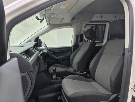 2019-Volkswagen-Caddy-Maxi-CrewBus-20-TDI_13