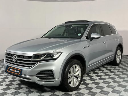 2018-Volkswagen-Touareg-30-TDI-V6-Executive_0