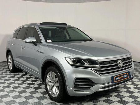 2018-Volkswagen-Touareg-30-TDI-V6-Executive_17