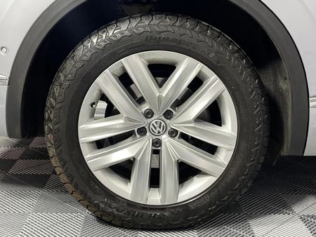 2018-Volkswagen-Touareg-30-TDI-V6-Executive_7