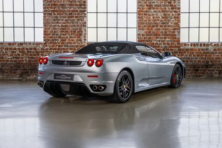 2008-Ferrari-F430-Spider-F1_3