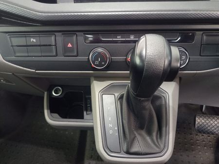 2024-Volkswagen-Kombi-T61-20-TDI-110kW-Auto-Trendline_9